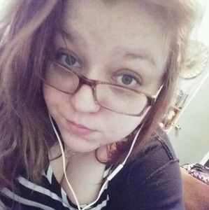 Meet your Posher, Kara